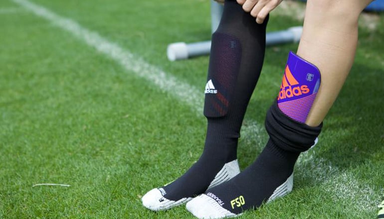 How to wear Soccer socks