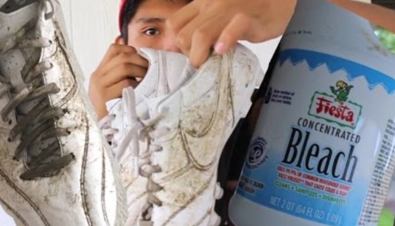 how to keep white soccer cleats clean